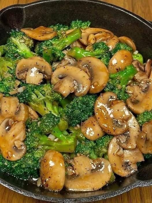 Vegan Broccoli & Mushroom Stir Fry
