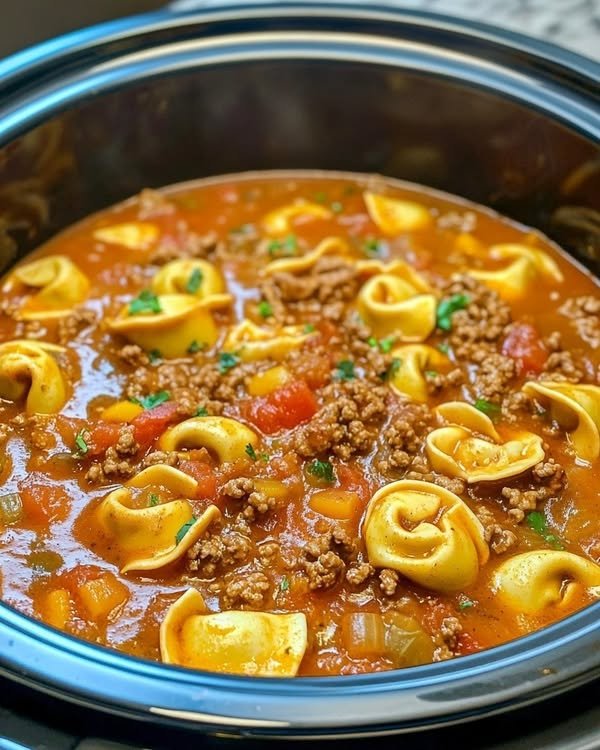 Slow Cooker Tortellini Soup