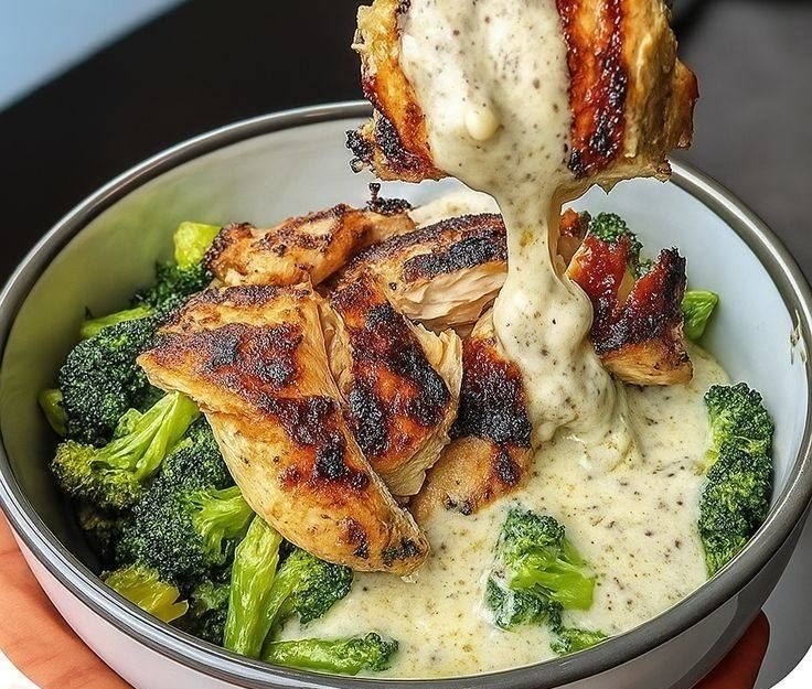 Grilled Chicken & Broccoli Bowl