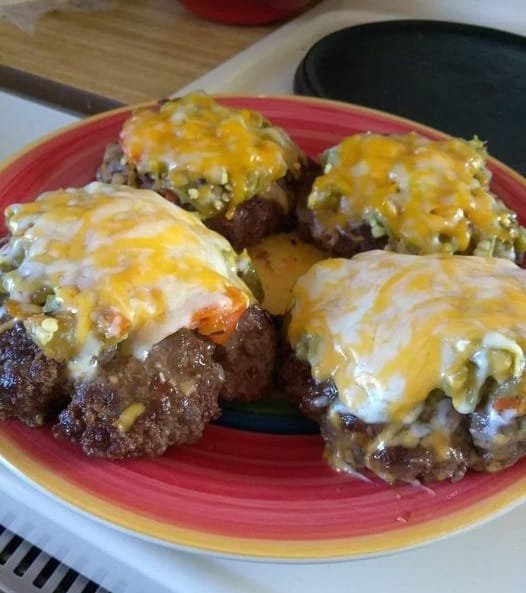 Low-Carb Chile Burgers