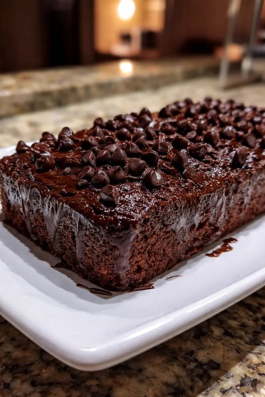 Sugar-Free Chocolate Fudge Cake