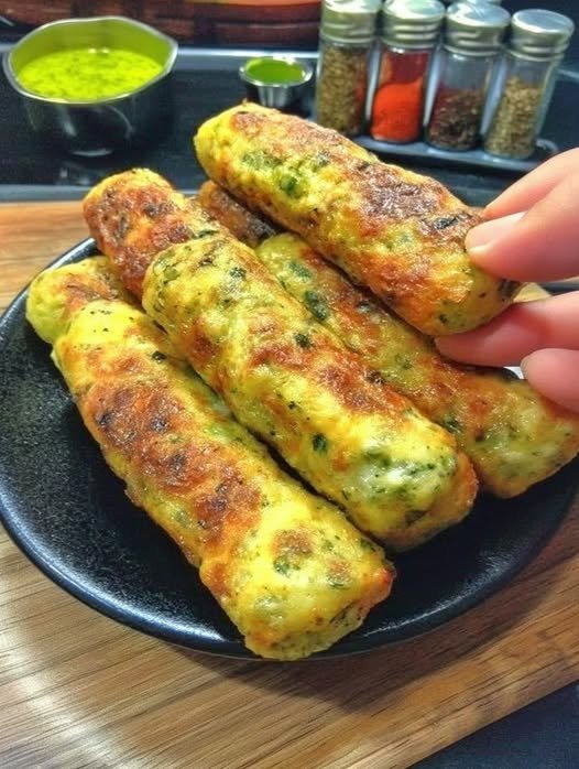 Crispy Vegan Spinach & Cheese Rolls